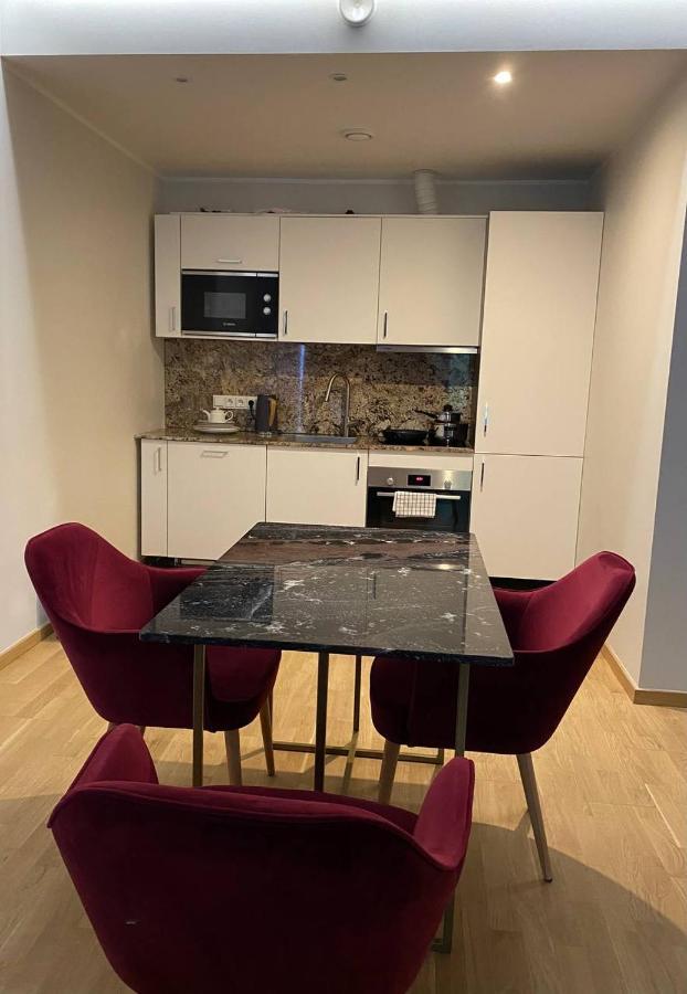 Hotel Meltzer Apartments Талин Екстериор снимка