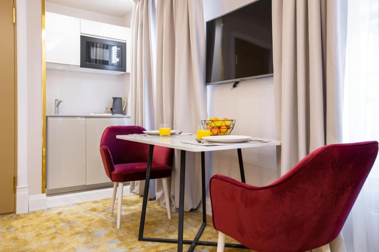 Hotel Meltzer Apartments Талин Екстериор снимка