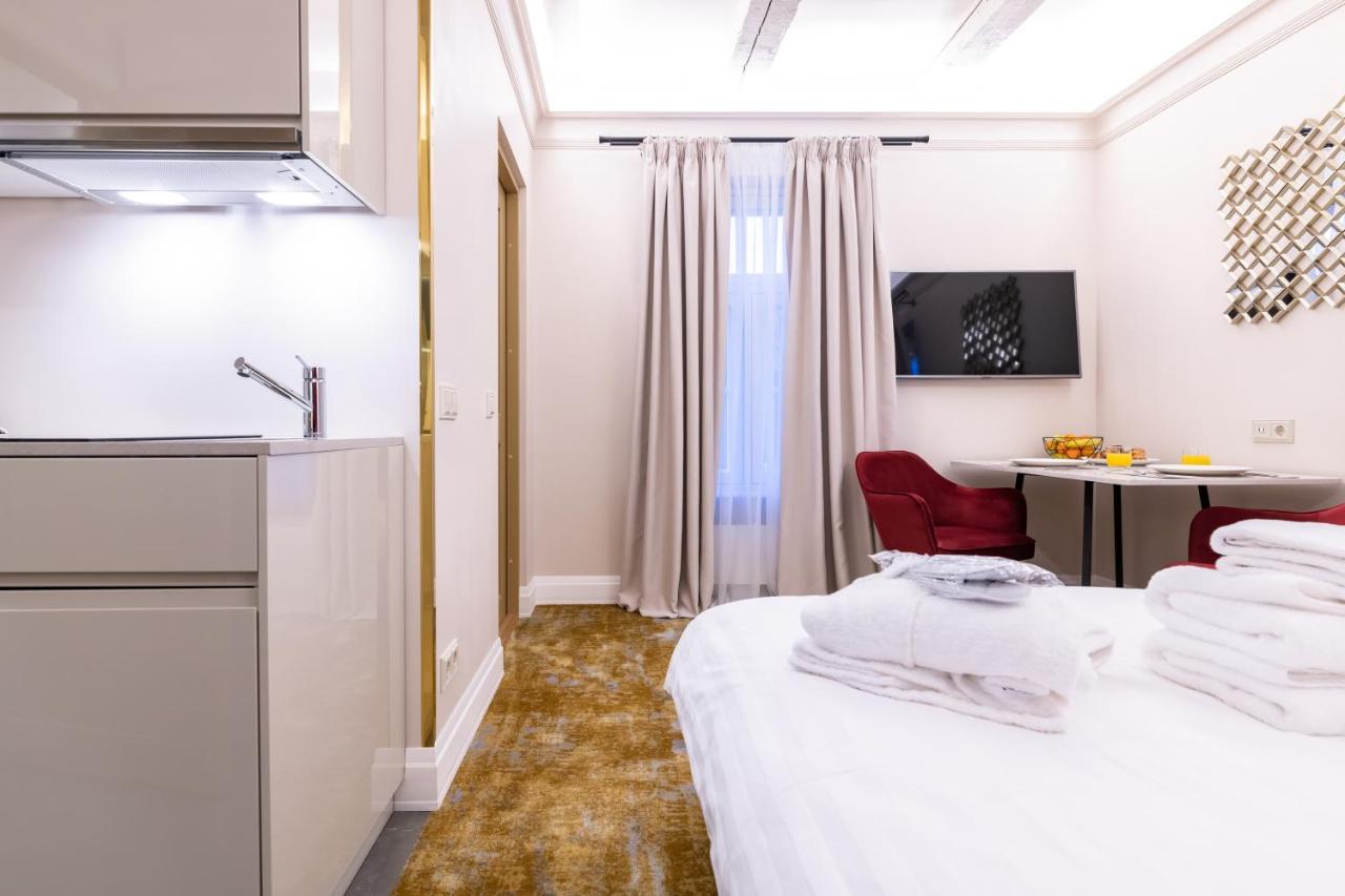 Hotel Meltzer Apartments Талин Екстериор снимка